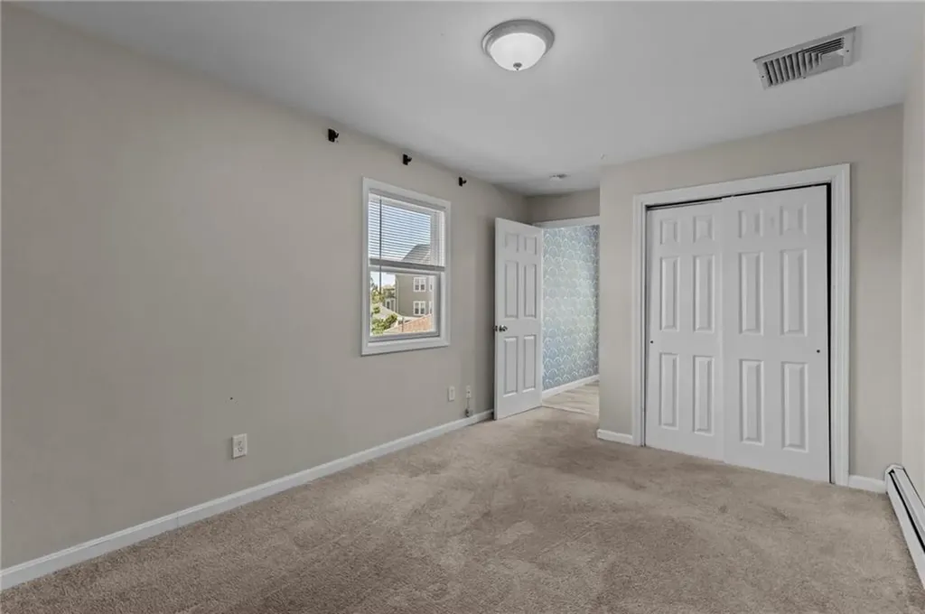 43 Huxley Avenue Providence RI 02908