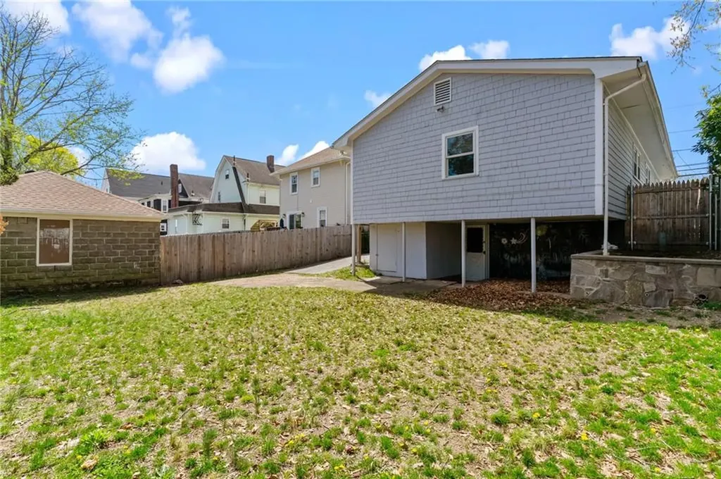 43 Huxley Avenue Providence RI 02908
