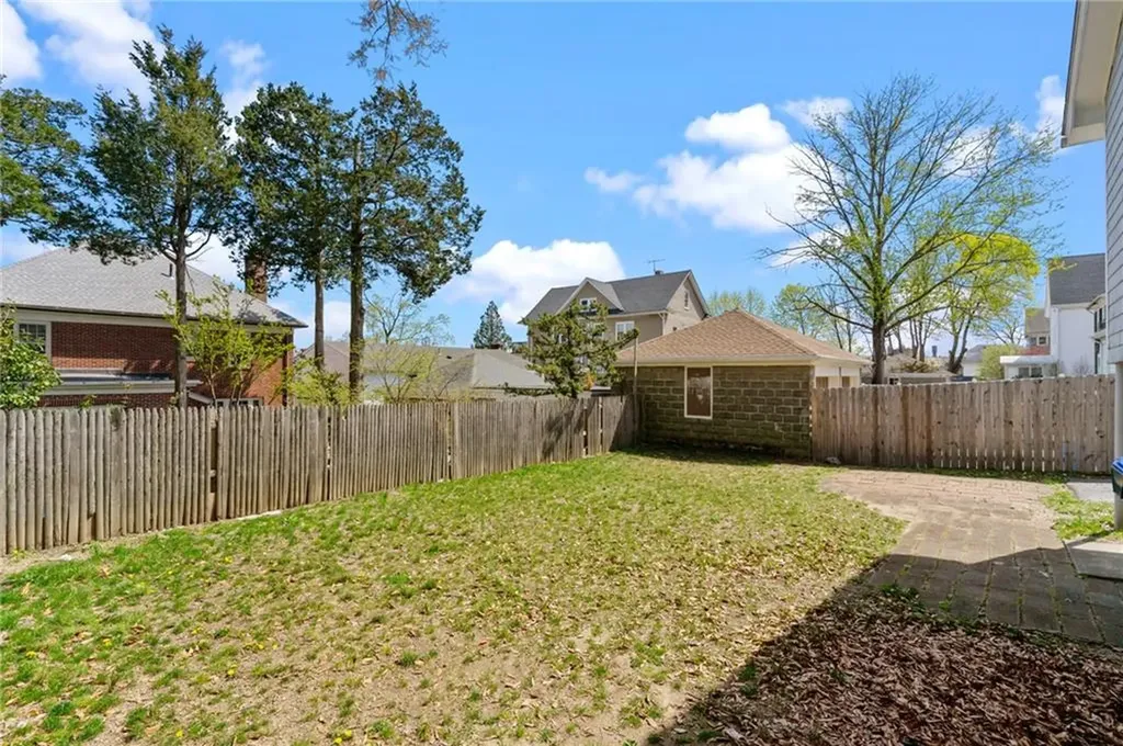 43 Huxley Avenue Providence RI 02908