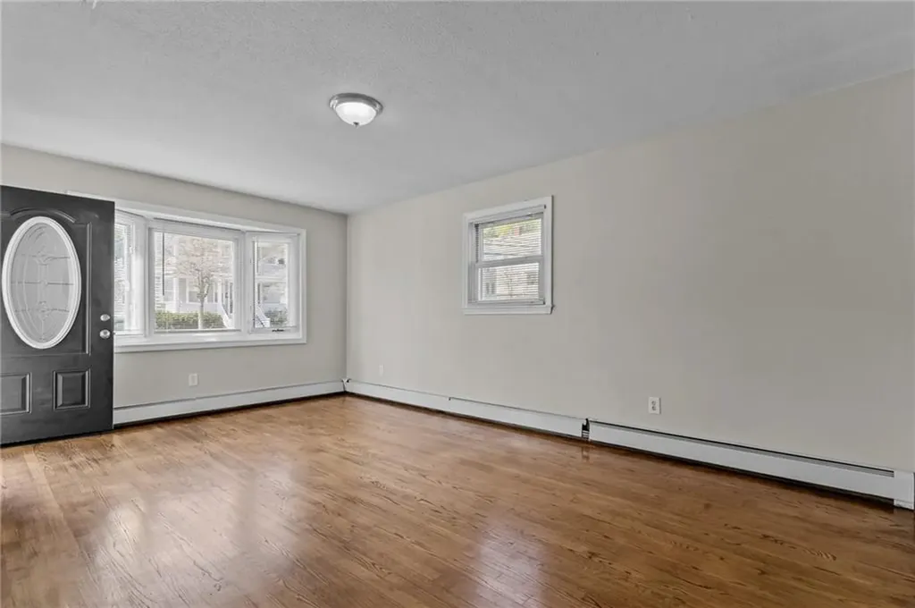 43 Huxley Avenue Providence RI 02908