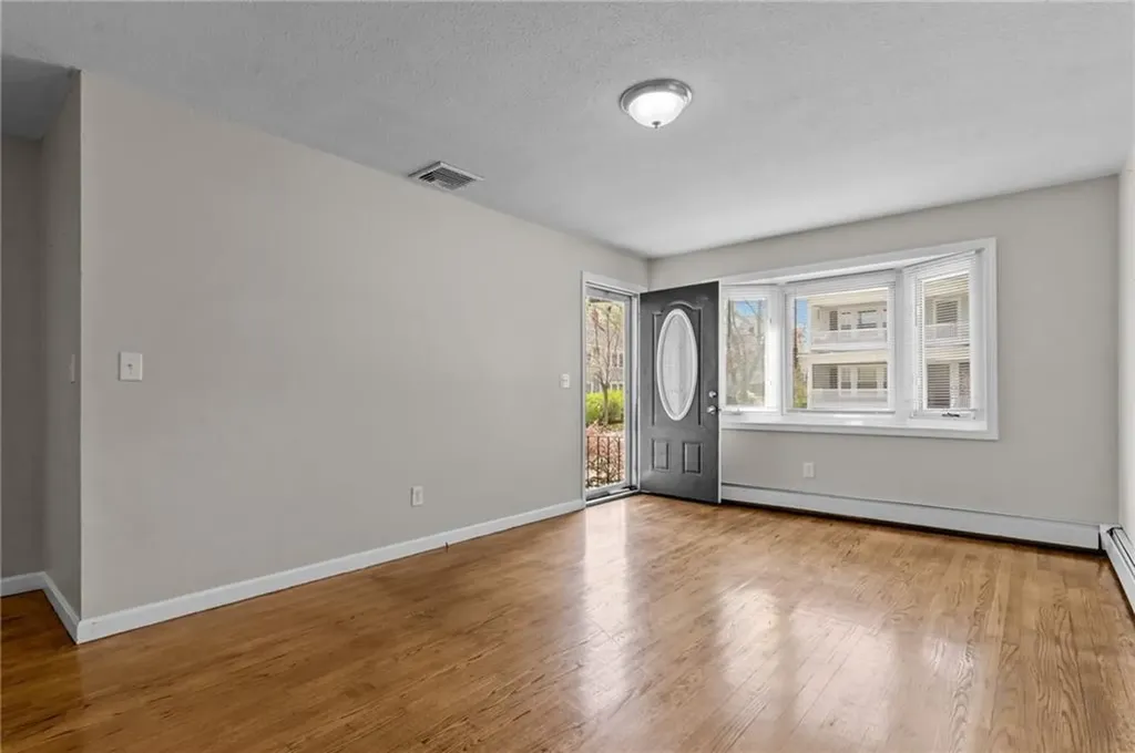 43 Huxley Avenue Providence RI 02908