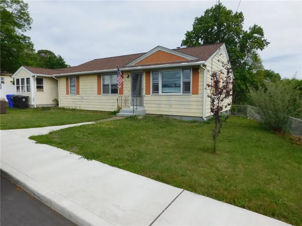 93 Gough Avenue West Warwick RI 02893