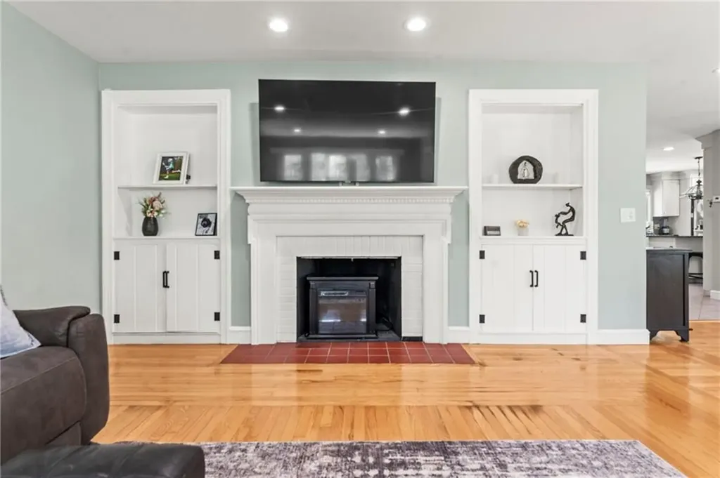 304 Post Road Westerly RI 02891