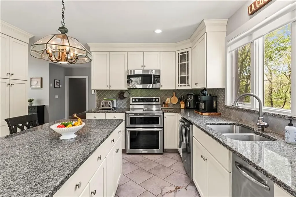304 Post Road Westerly RI 02891