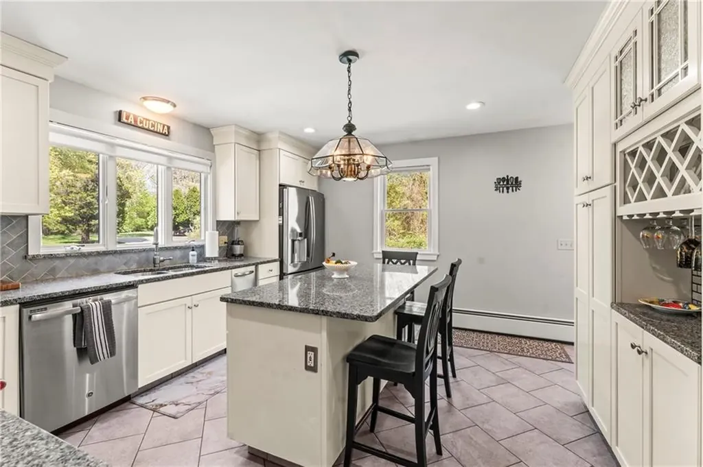 304 Post Road Westerly RI 02891