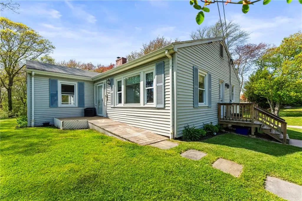 304 Post Road Westerly RI 02891