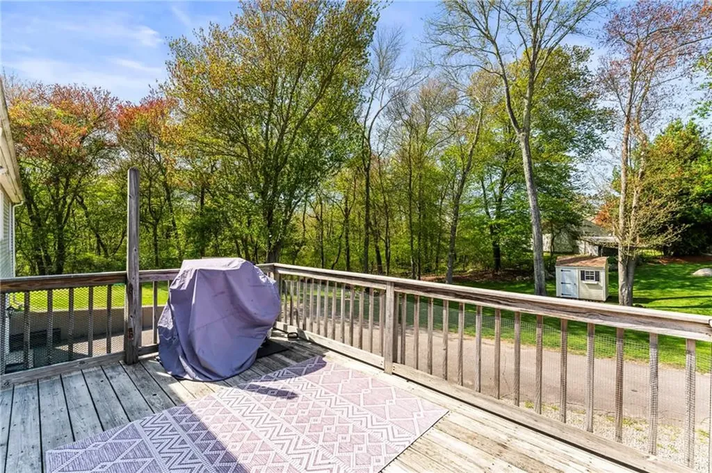 304 Post Road Westerly RI 02891