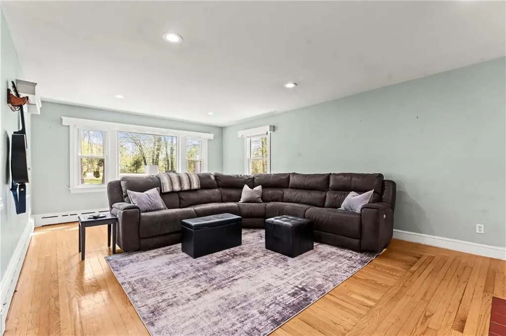 304 Post Road Westerly RI 02891