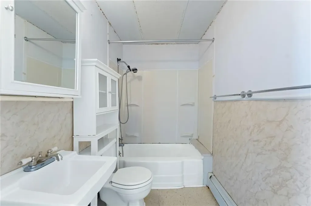 33 Liberty Street Warren RI 02885