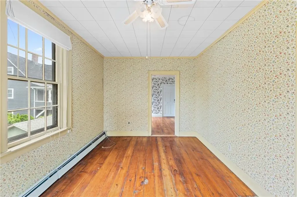 33 Liberty Street Warren RI 02885