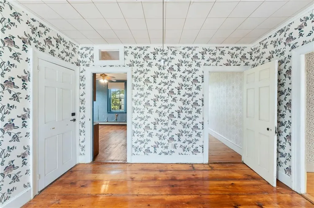 33 Liberty Street Warren RI 02885