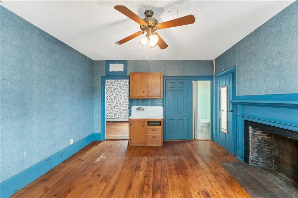 33 Liberty Street Warren RI 02885