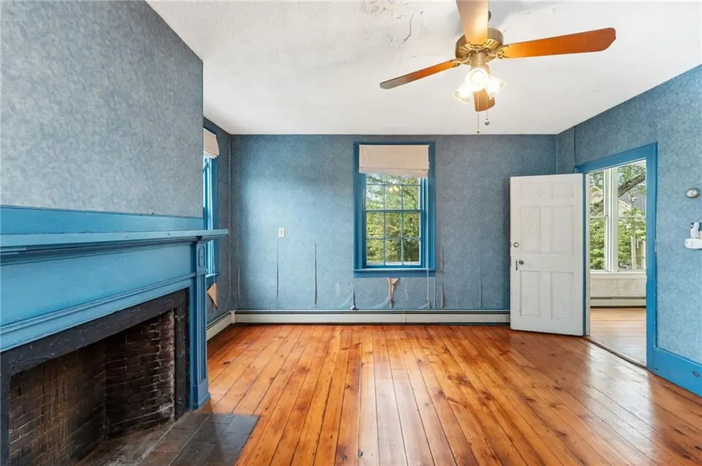 33 Liberty Street Warren RI 02885