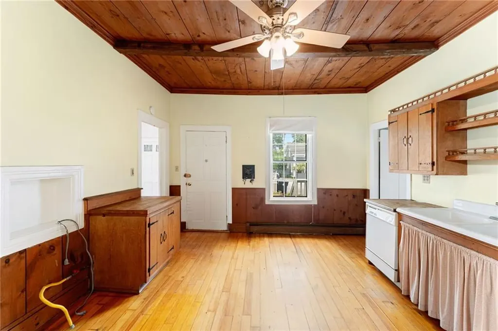33 Liberty Street Warren RI 02885