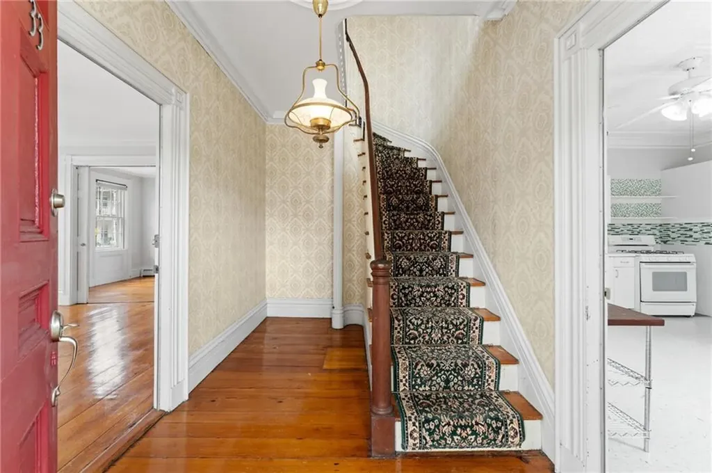 33 Liberty Street Warren RI 02885