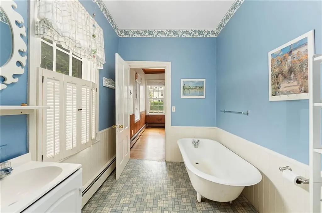 33 Liberty Street Warren RI 02885