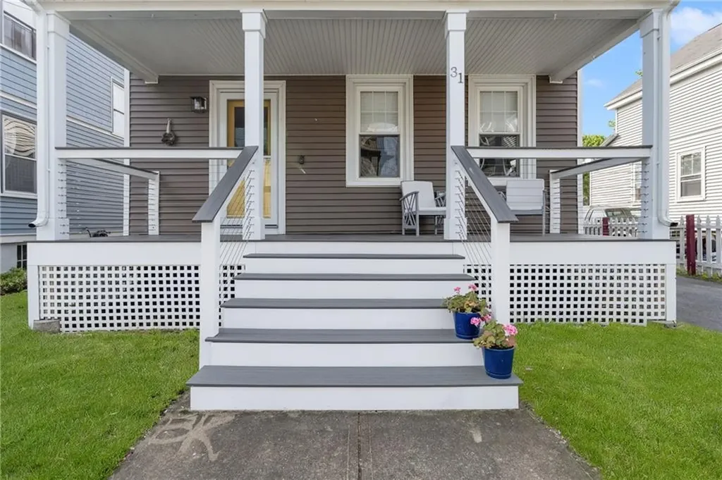 31 Russell Avenue Newport RI 02840