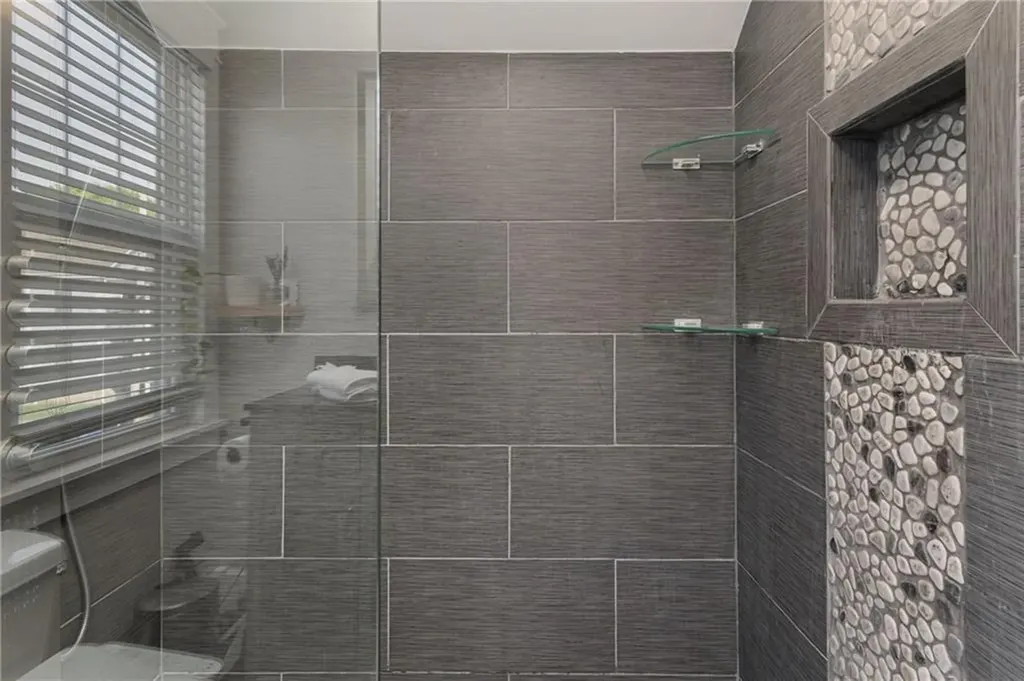 31 Russell Avenue Newport RI 02840