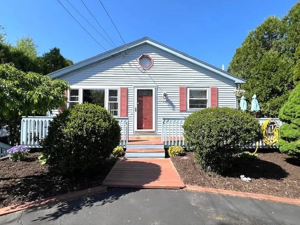 13 Parker Avenue Warren RI 02885
