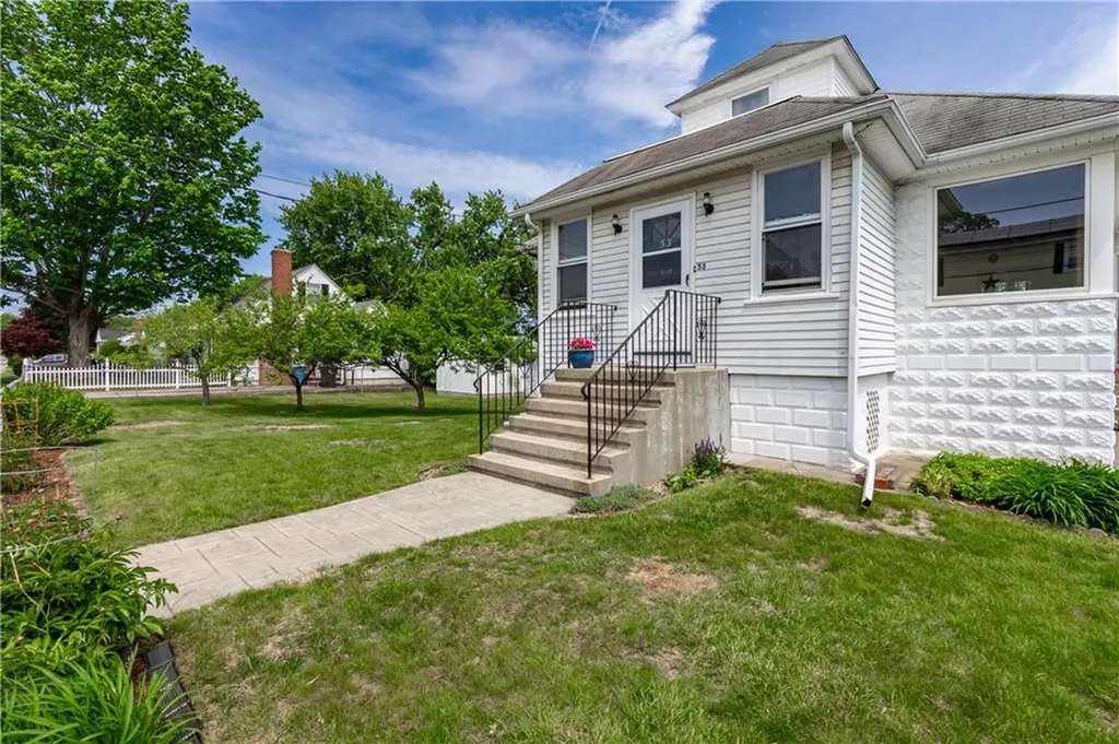 53 Minerva Avenue Cumberland RI 02864