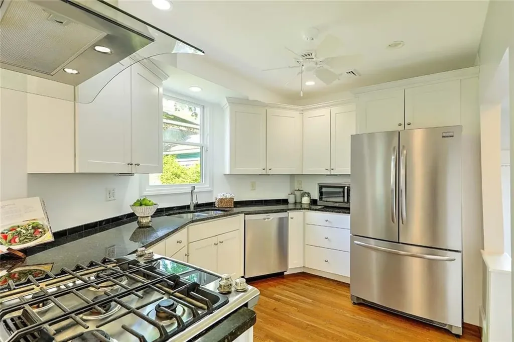 33 Marbury Avenue Pawtucket RI 02860