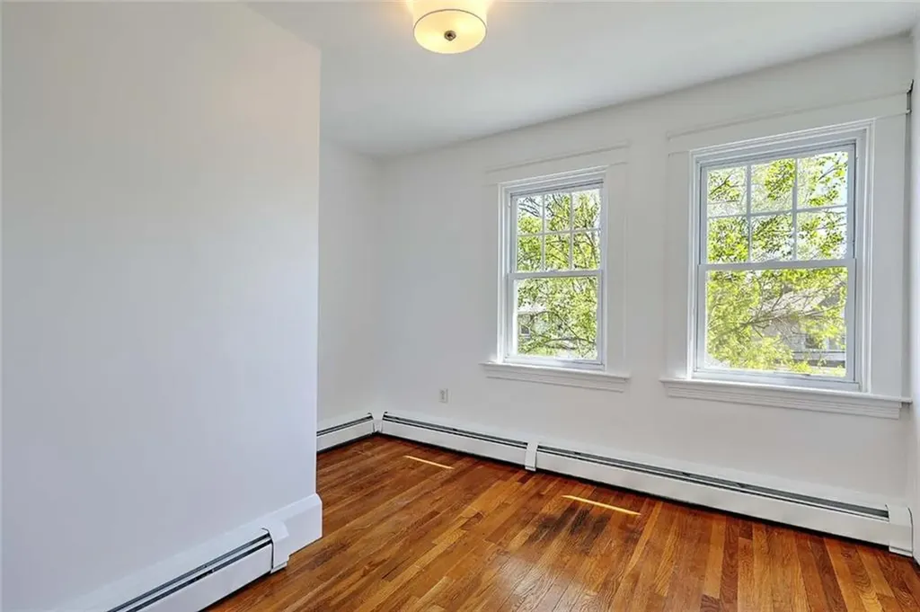 33 Marbury Avenue Pawtucket RI 02860