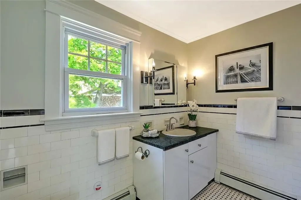 33 Marbury Avenue Pawtucket RI 02860