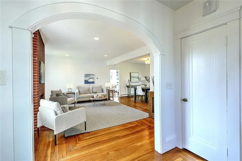 33 Marbury Avenue Pawtucket RI 02860