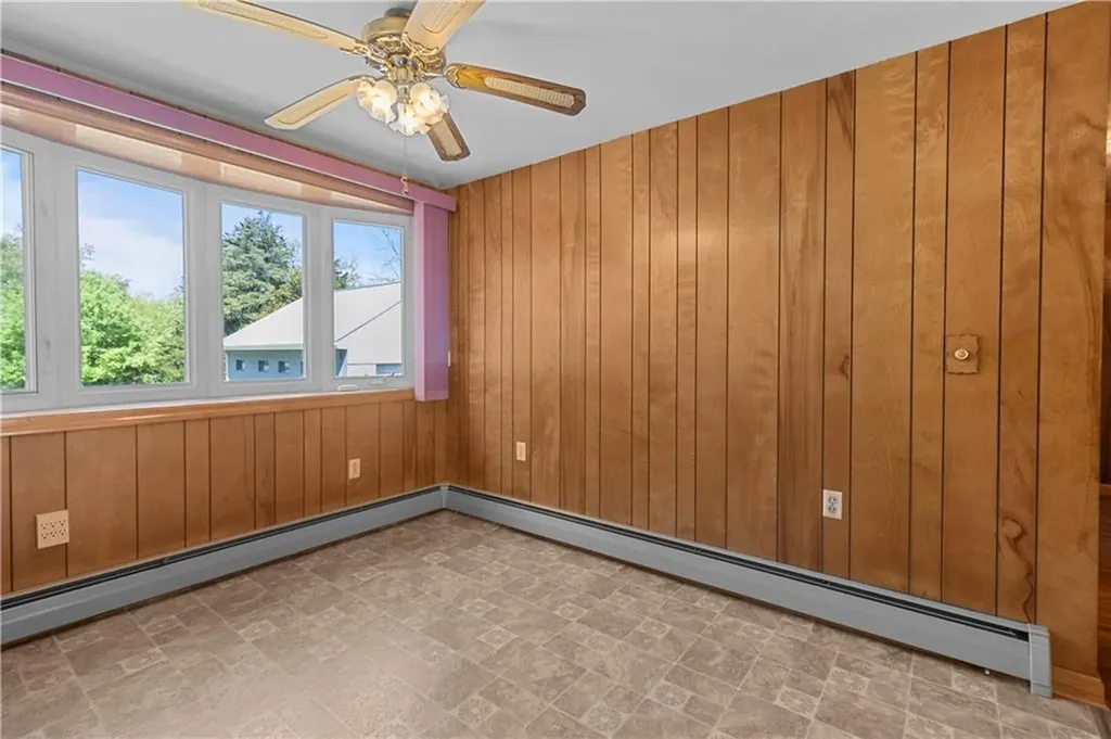 23 Mulberry Lane Tiverton RI 02878