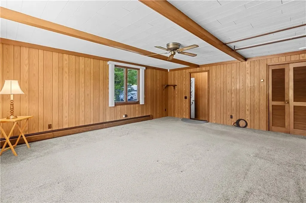 23 Mulberry Lane Tiverton RI 02878