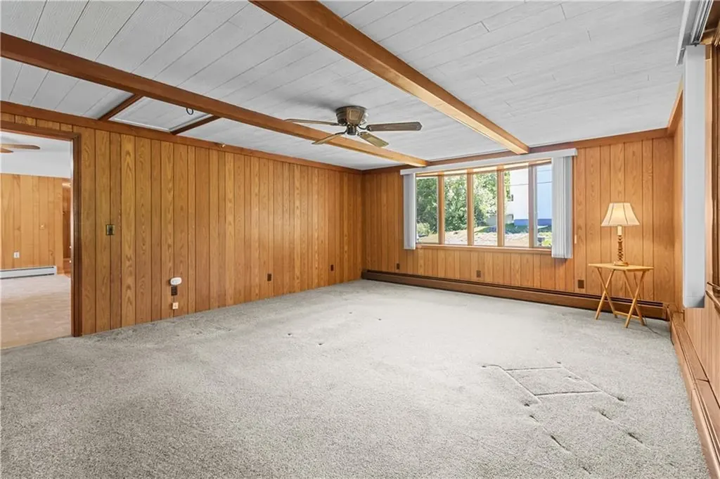 23 Mulberry Lane Tiverton RI 02878