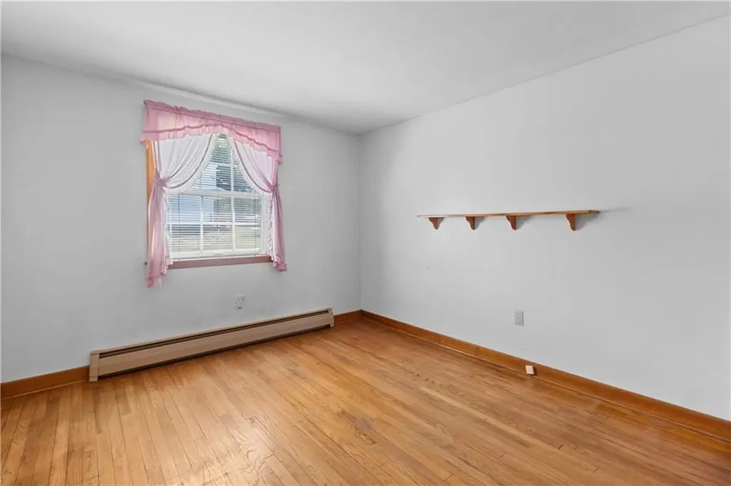 23 Mulberry Lane Tiverton RI 02878