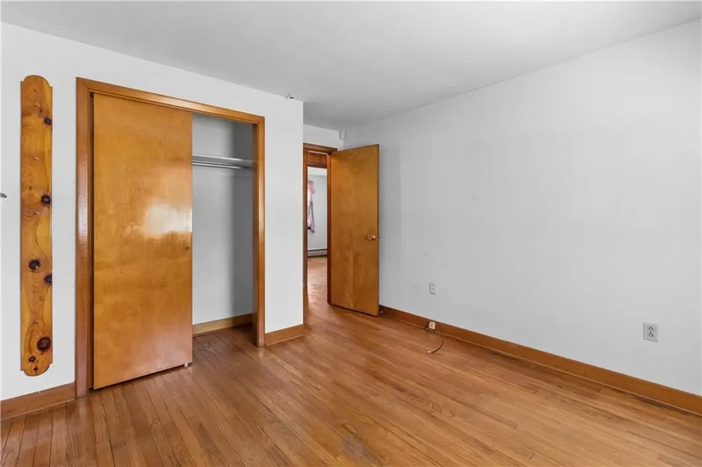 23 Mulberry Lane Tiverton RI 02878