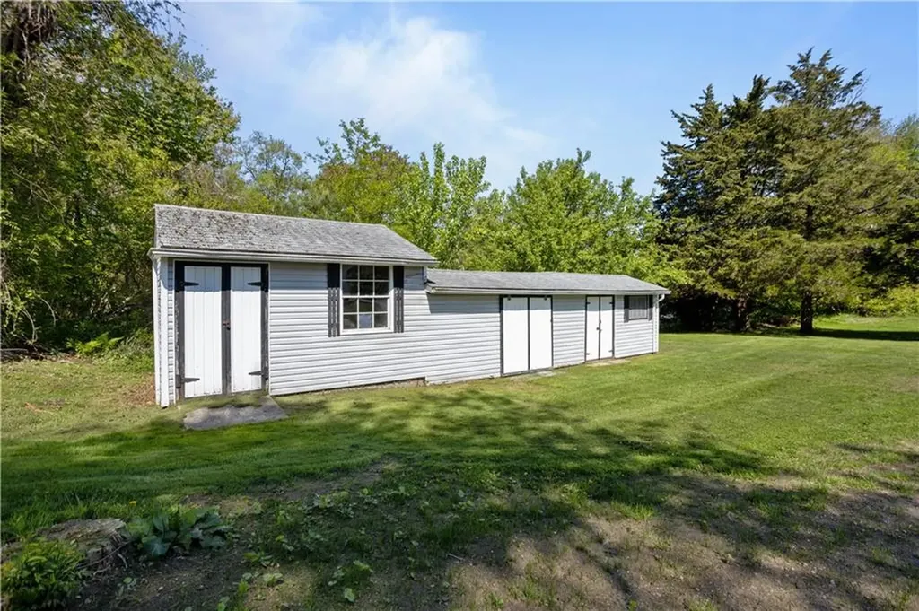 23 Mulberry Lane Tiverton RI 02878