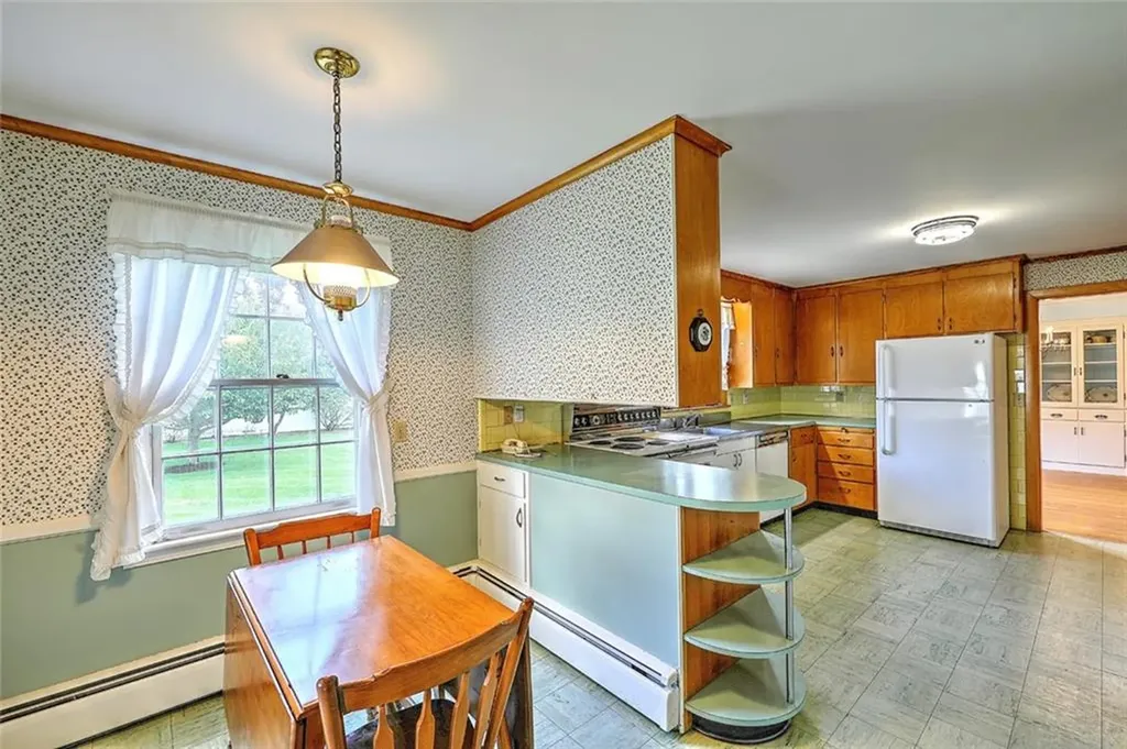66 Westfield Road Warwick RI 02888