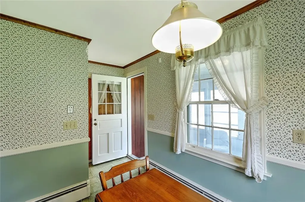66 Westfield Road Warwick RI 02888