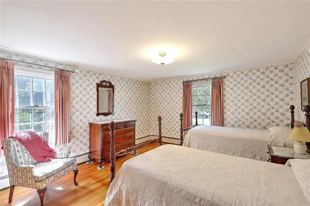 66 Westfield Road Warwick RI 02888