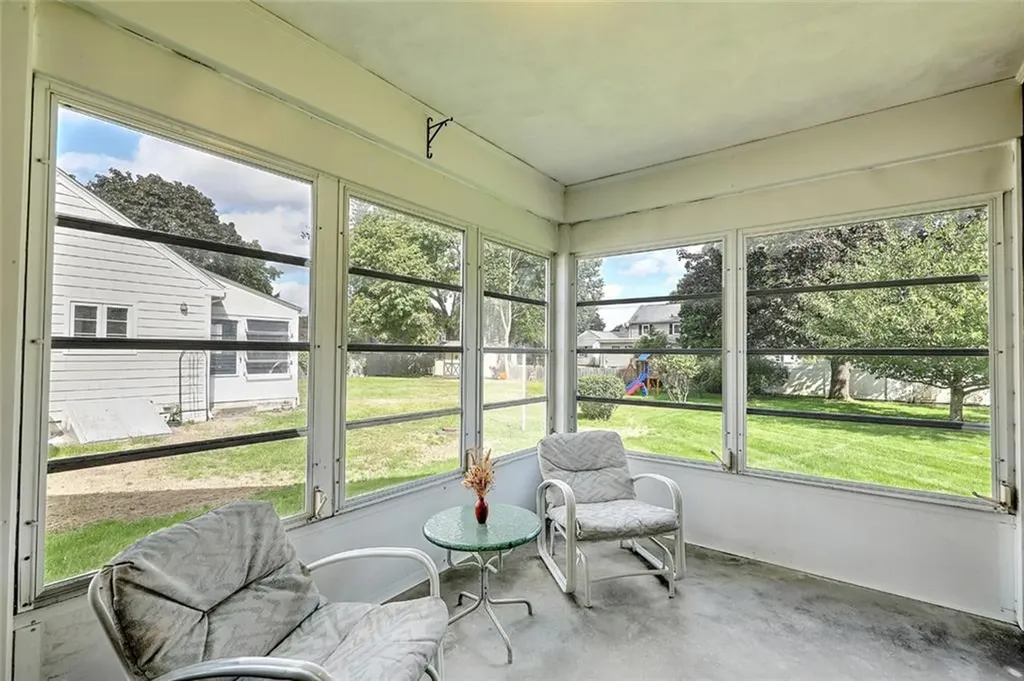 66 Westfield Road Warwick RI 02888