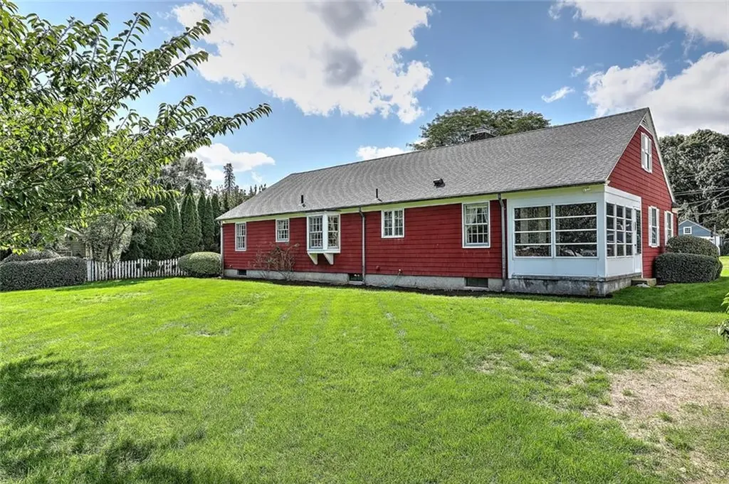 66 Westfield Road Warwick RI 02888