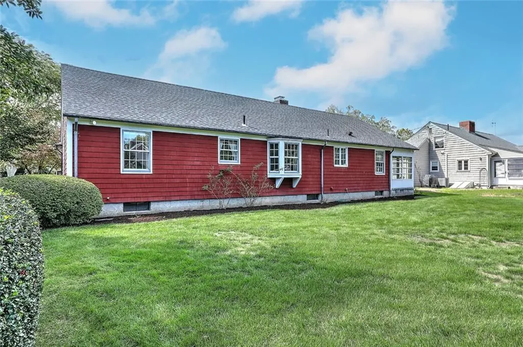 66 Westfield Road Warwick RI 02888