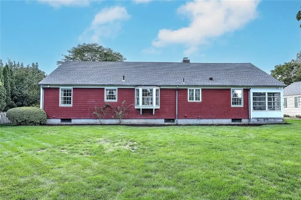 66 Westfield Road Warwick RI 02888