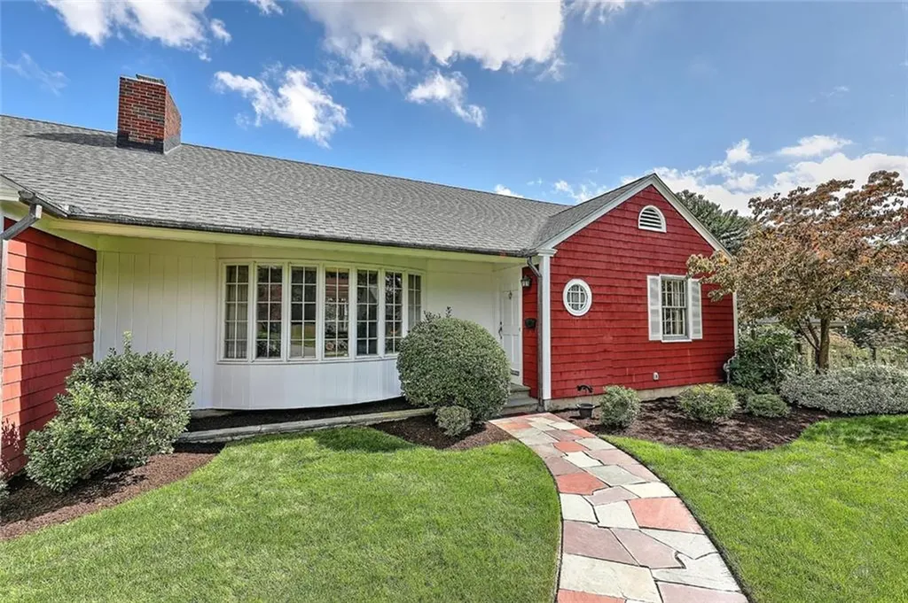 66 Westfield Road Warwick RI 02888