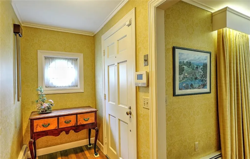 66 Westfield Road Warwick RI 02888