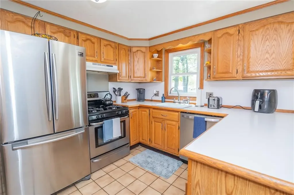 36 Hilton Road Warwick RI 02889