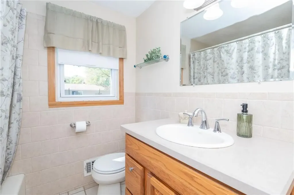 36 Hilton Road Warwick RI 02889