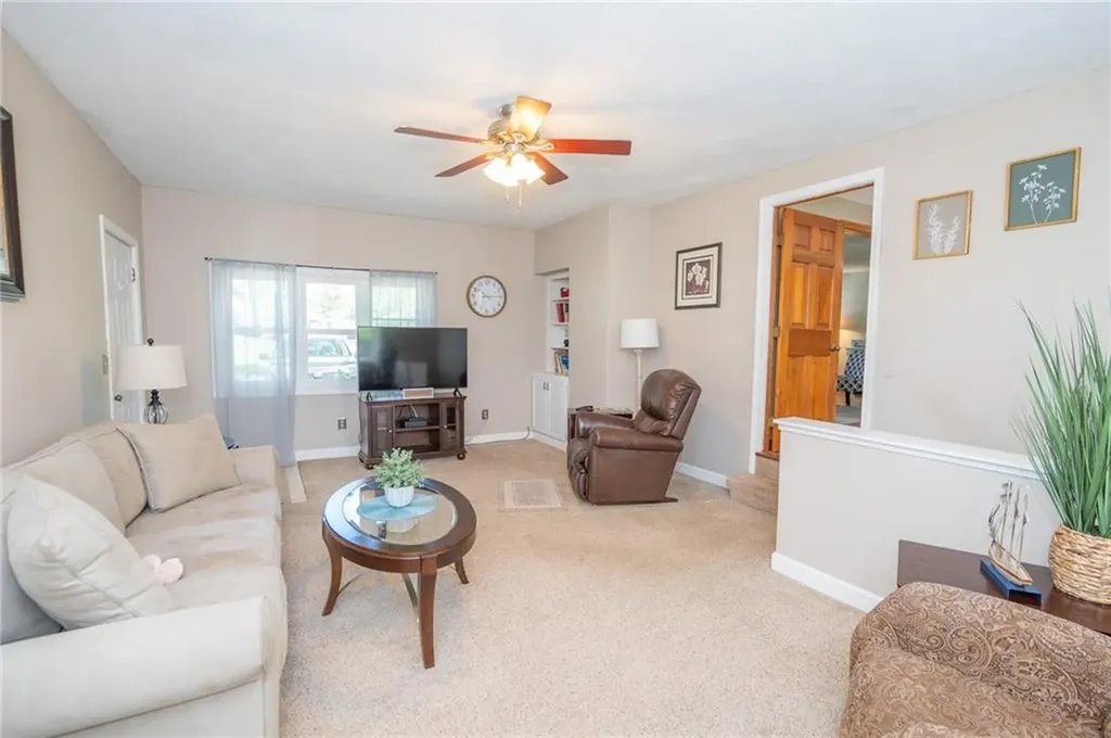 36 Hilton Road Warwick RI 02889