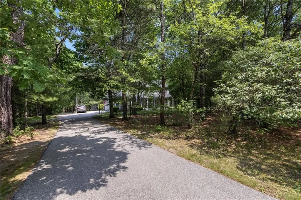16 Karen Drive Hopkinton RI 02832