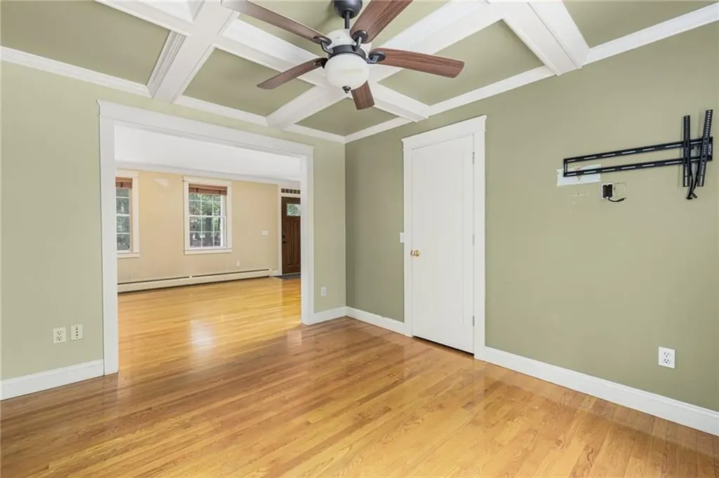 16 Karen Drive Hopkinton RI 02832