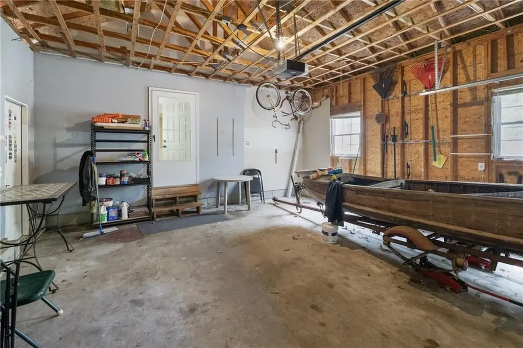 16 Karen Drive Hopkinton RI 02832