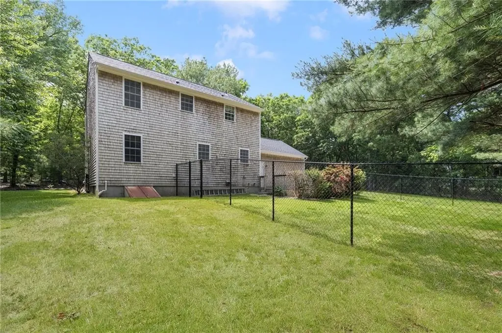 16 Karen Drive Hopkinton RI 02832